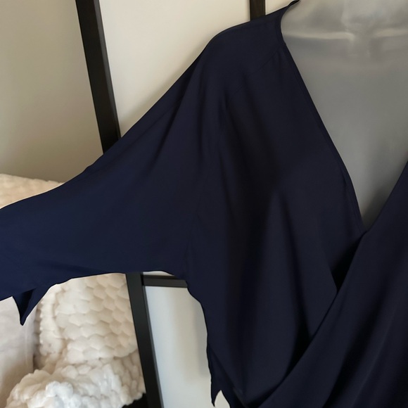 Krisa Relaxed Blue Wrap Top with Cuffed Sleeves - Picture 3 of 8